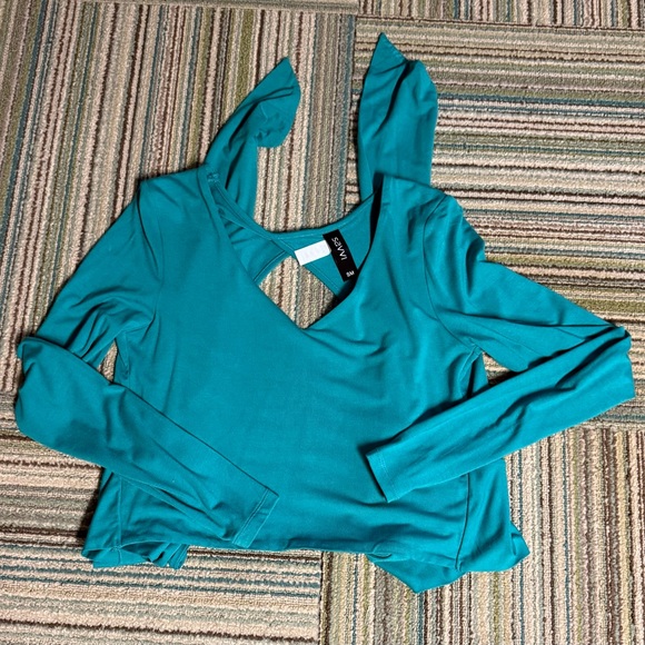 Savvi Riley Wrap Top - Picture 9 of 12